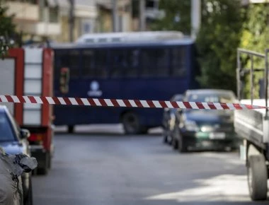 Τηλεφώνημα για βόμβα - Ανοιξε η Πανεπιστημίου (upd)